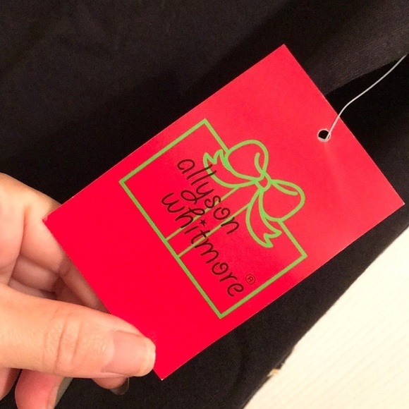 💖Allyson Whitmore Women’s Holiday Top Shirts - Picture 4 of 6